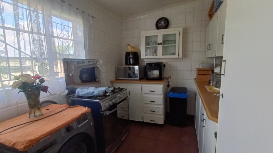 13 Bedroom Property for Sale in Wilbotsdal A H Gauteng