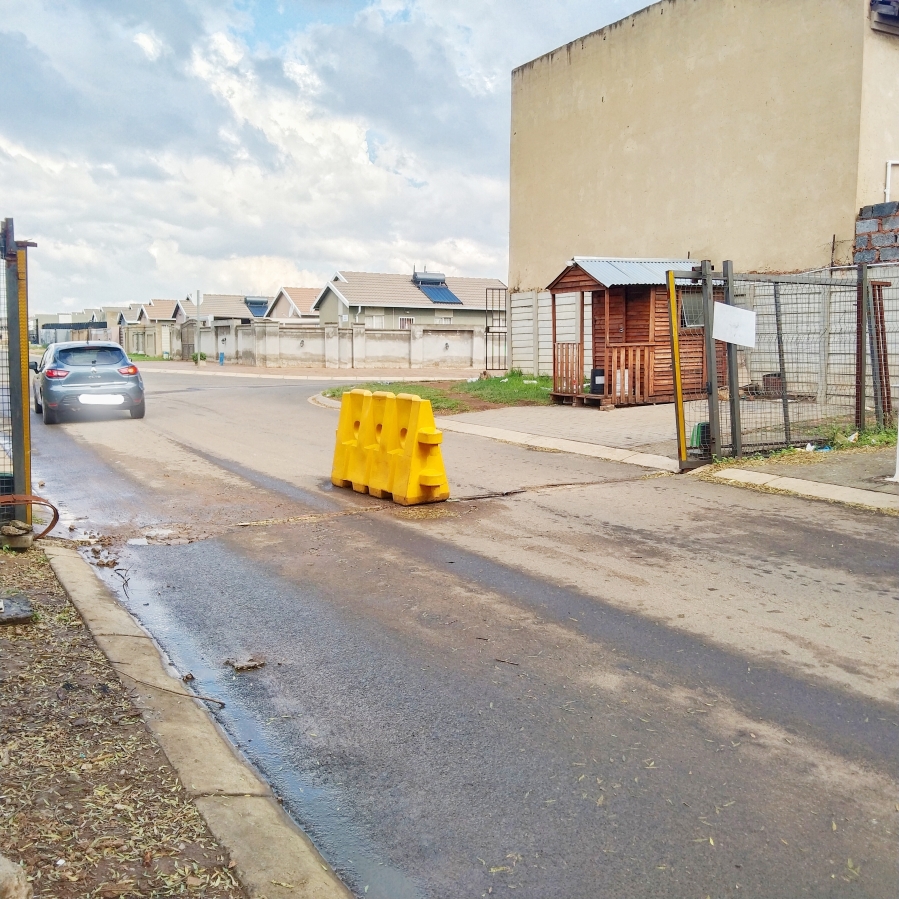 5 Bedroom Property for Sale in Windmill Park Gauteng