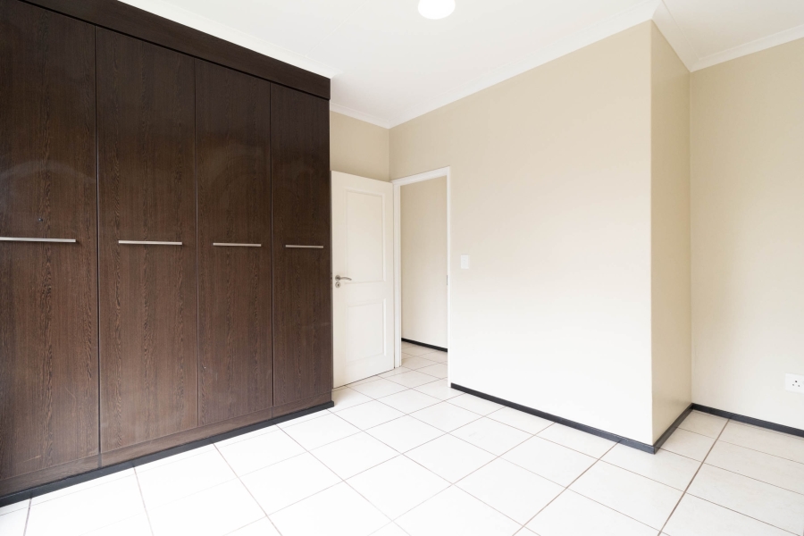 To Let 2 Bedroom Property for Rent in Oakdene Gauteng