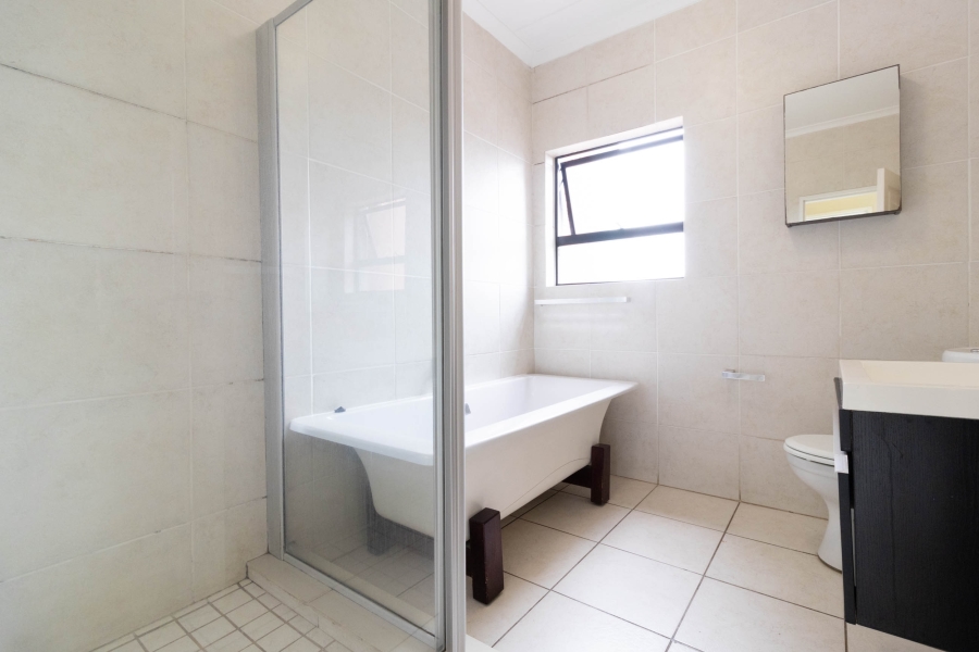 To Let 2 Bedroom Property for Rent in Oakdene Gauteng