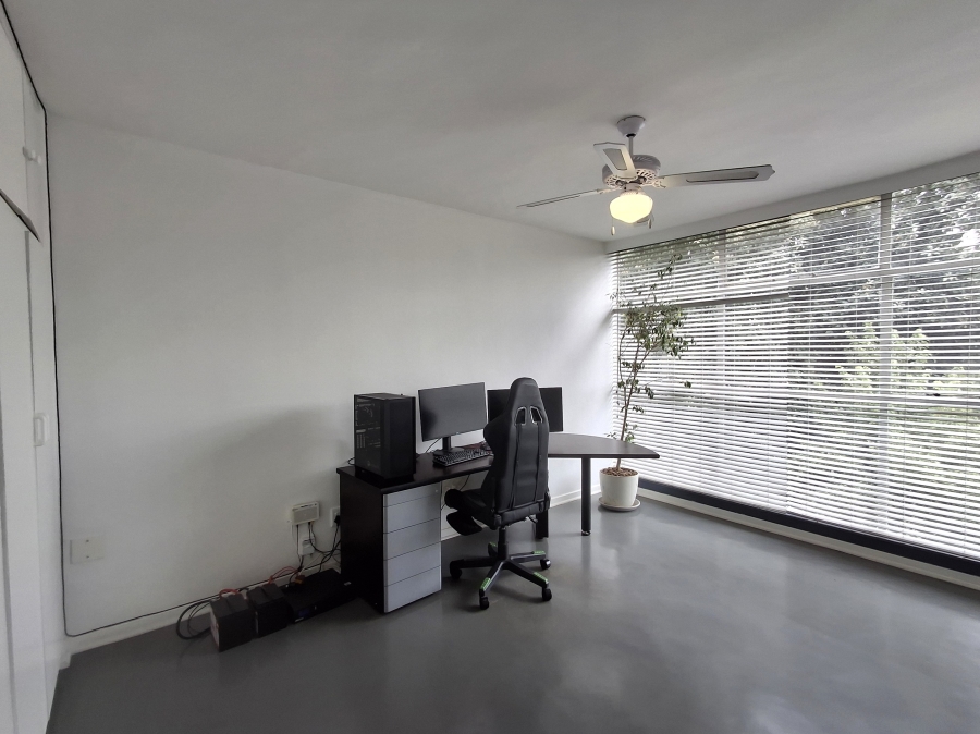 2 Bedroom Property for Sale in Craighall Park Gauteng
