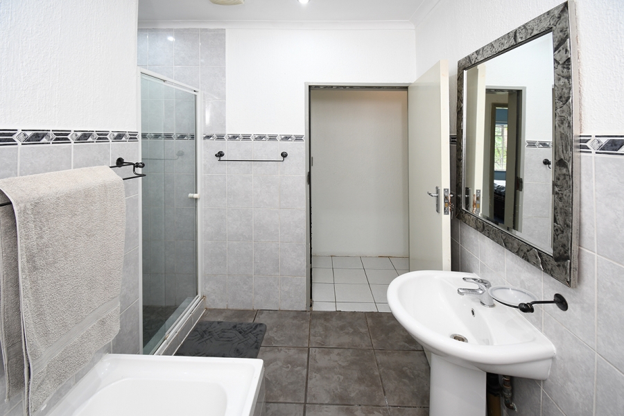 3 Bedroom Property for Sale in Ferndale Gauteng