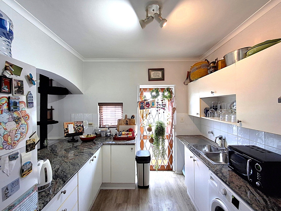 2 Bedroom Property for Sale in Dunkeld West Gauteng