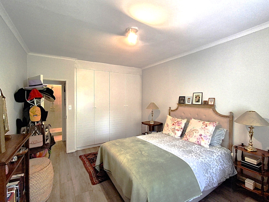 2 Bedroom Property for Sale in Dunkeld West Gauteng