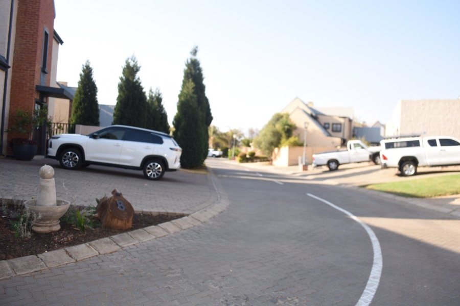 3 Bedroom Property for Sale in Equestria Gauteng