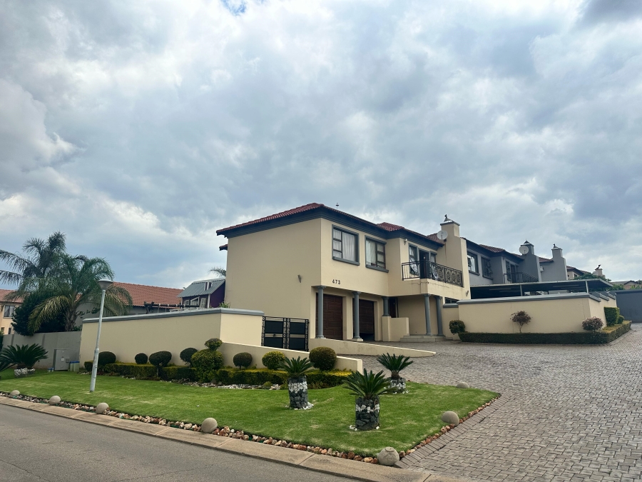 4 Bedroom Property for Sale in Thatchfield Gardens Gauteng