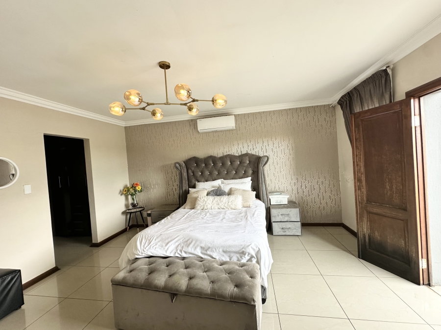 4 Bedroom Property for Sale in Thatchfield Gardens Gauteng