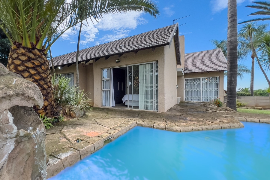 4 Bedroom Property for Sale in Birchleigh Gauteng