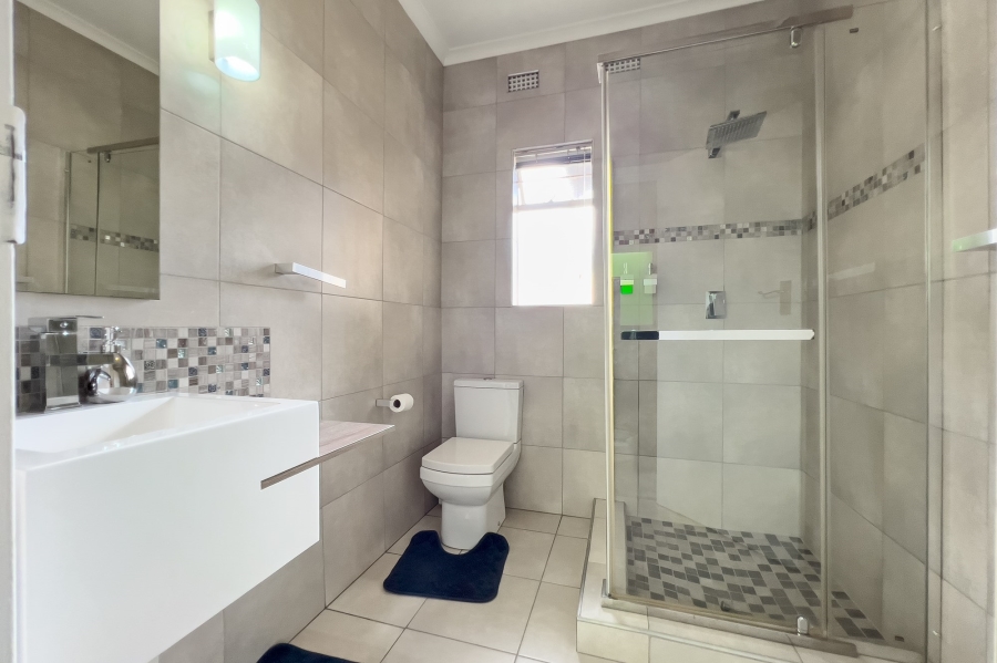4 Bedroom Property for Sale in Birchleigh Gauteng