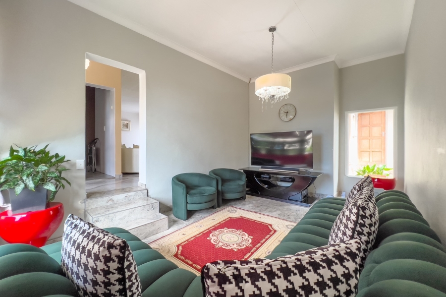 4 Bedroom Property for Sale in Birchleigh Gauteng