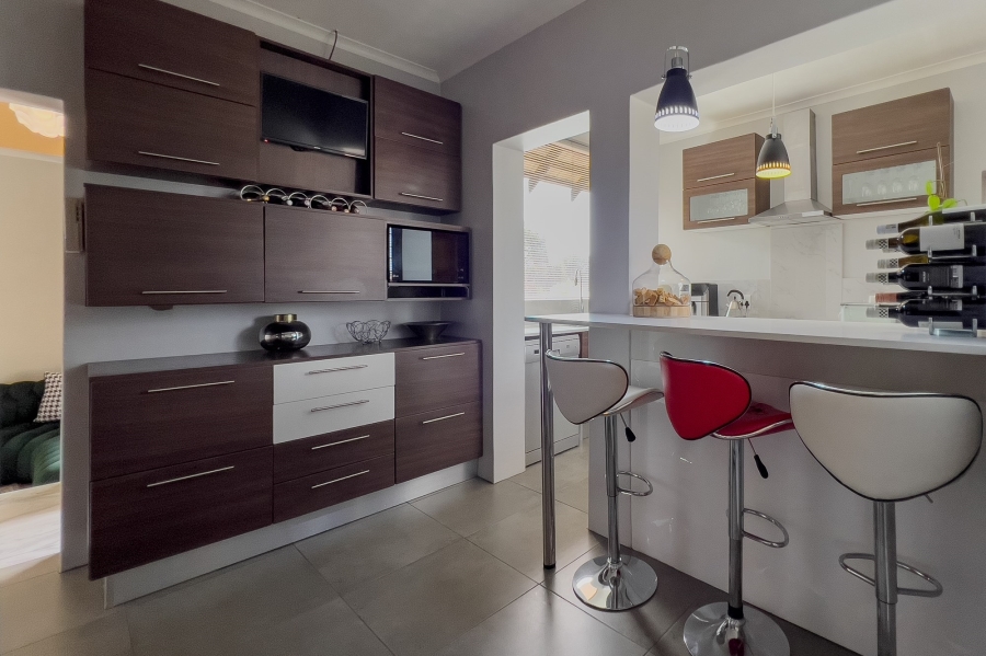 4 Bedroom Property for Sale in Birchleigh Gauteng
