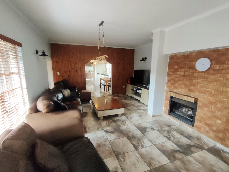 4 Bedroom Property for Sale in Brackenhurst Gauteng
