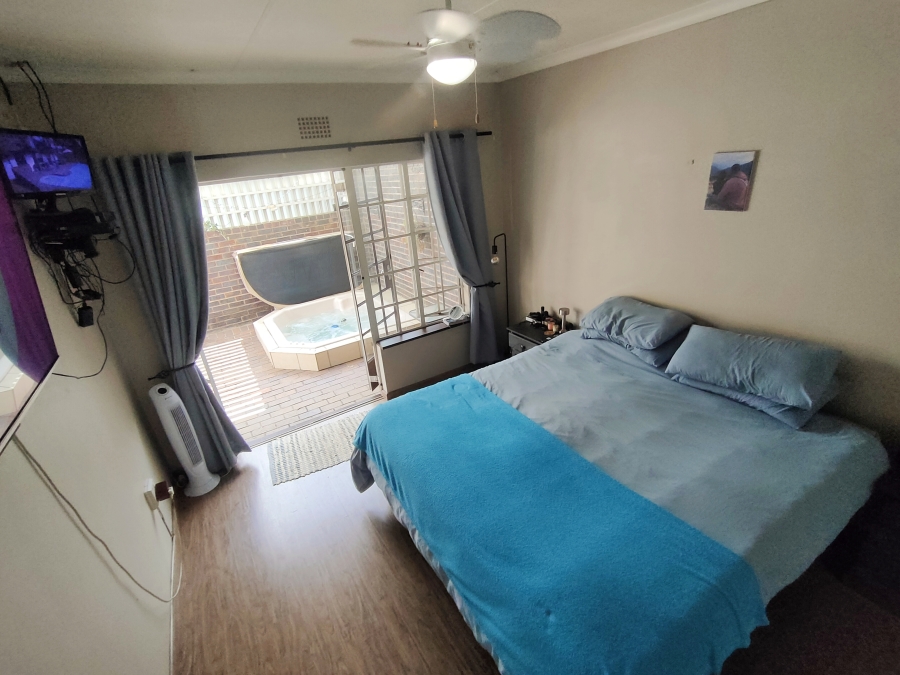 4 Bedroom Property for Sale in Brackenhurst Gauteng