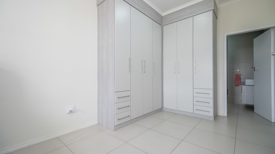 2 Bedroom Property for Sale in Carlswald Gauteng