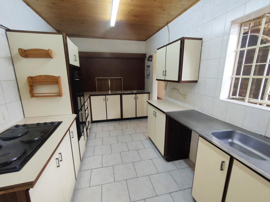 3 Bedroom Property for Sale in Brackenhurst Gauteng