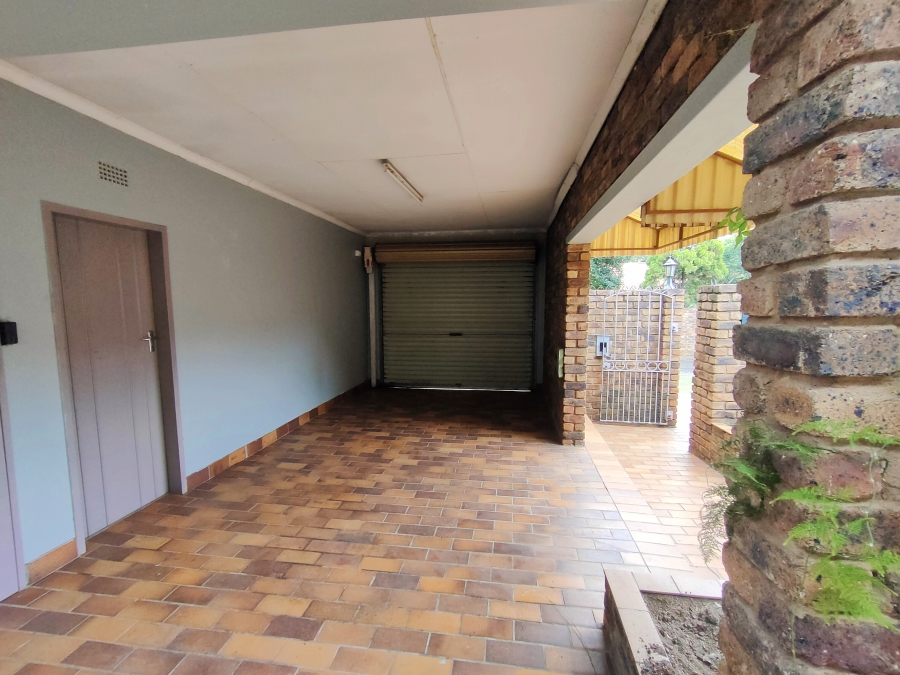 3 Bedroom Property for Sale in Brackenhurst Gauteng