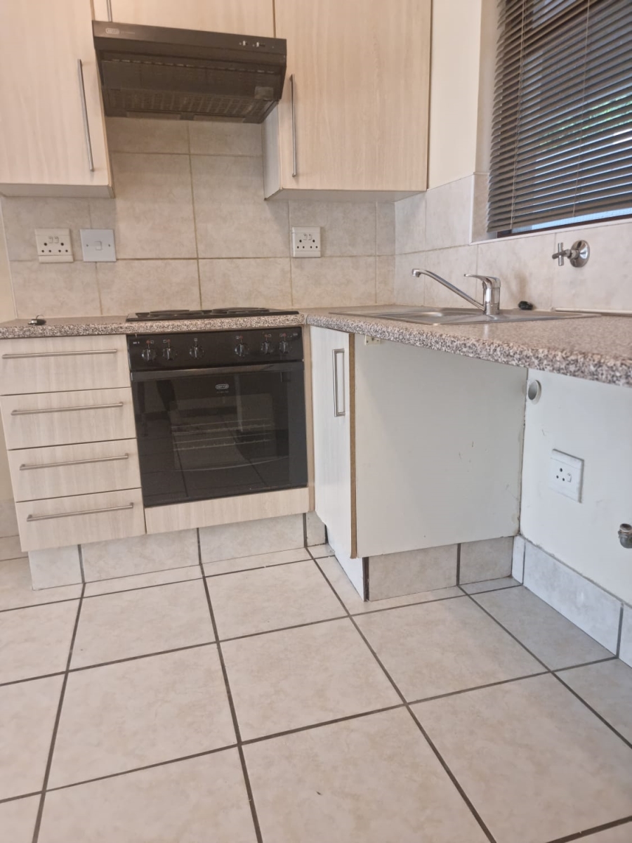 1 Bedroom Property for Sale in Lonehill Gauteng