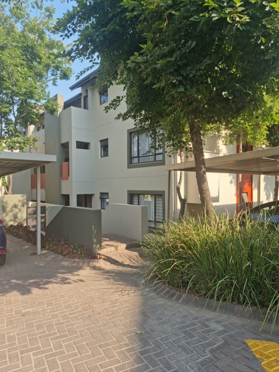 1 Bedroom Property for Sale in Lonehill Gauteng
