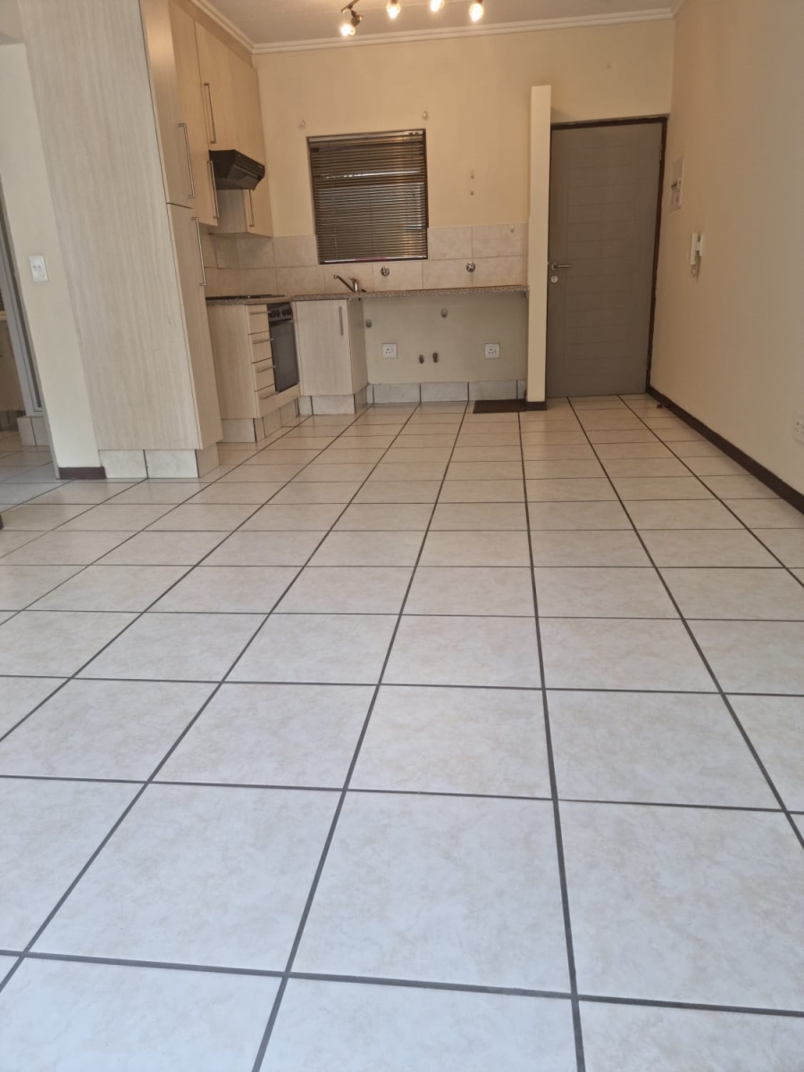 1 Bedroom Property for Sale in Lonehill Gauteng
