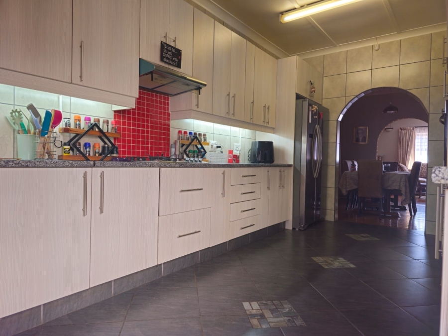 3 Bedroom Property for Sale in Sunnyridge Gauteng