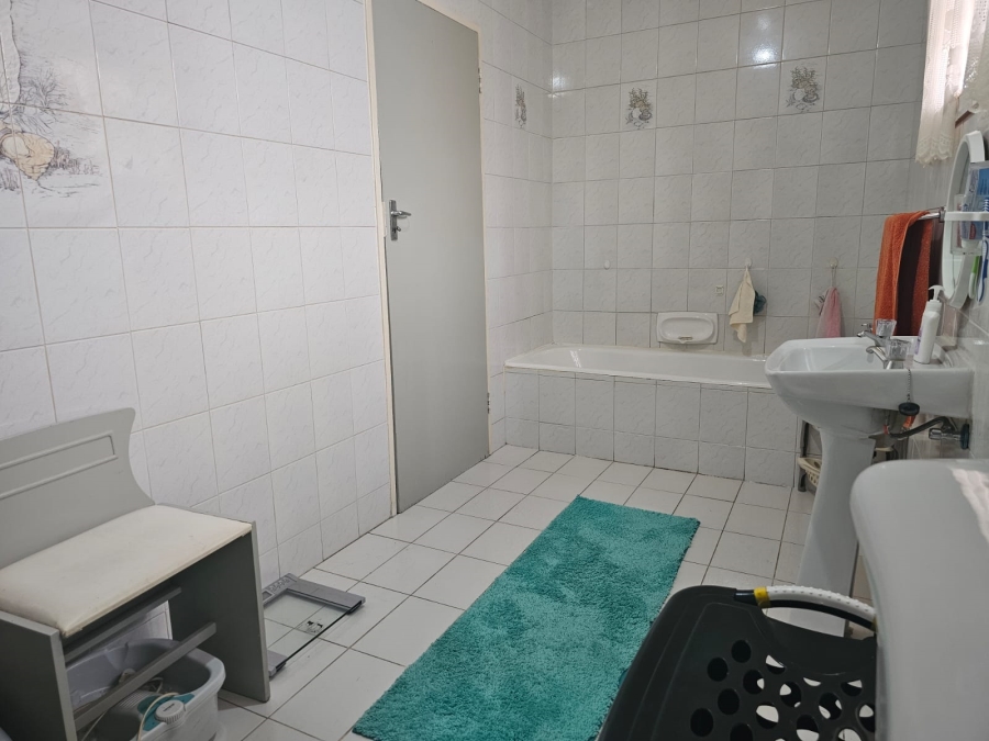 3 Bedroom Property for Sale in Sunnyridge Gauteng