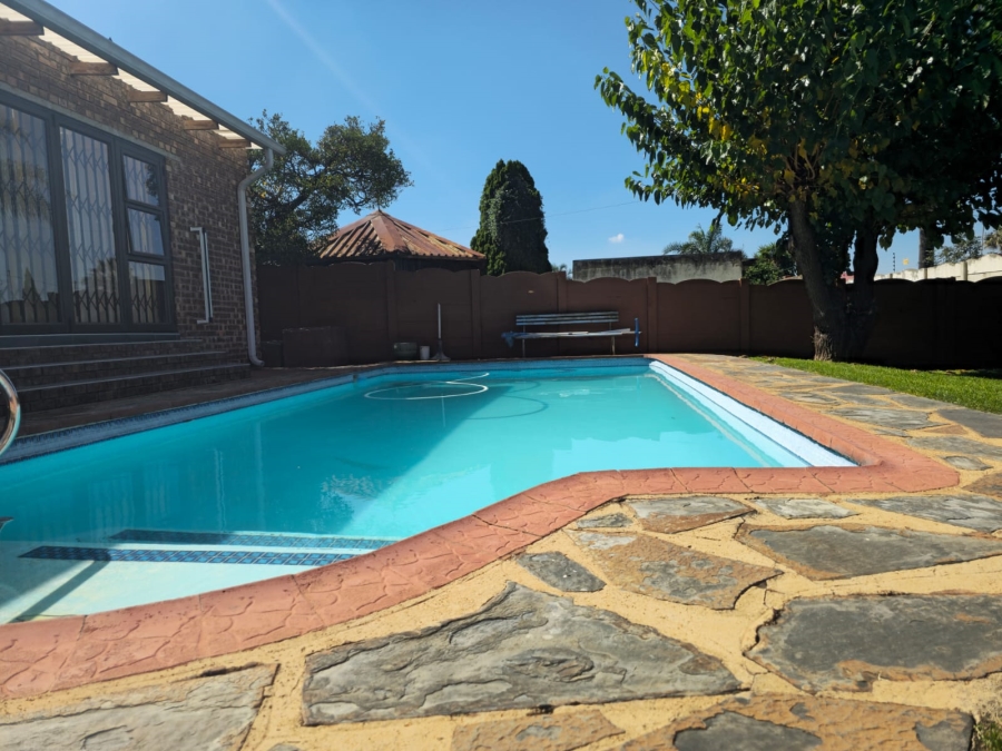 3 Bedroom Property for Sale in Sunnyridge Gauteng