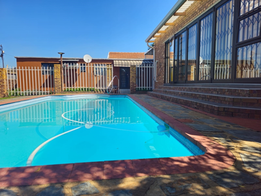 3 Bedroom Property for Sale in Sunnyridge Gauteng