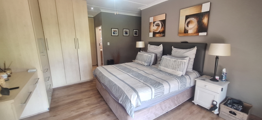 3 Bedroom Property for Sale in Noordheuwel Gauteng