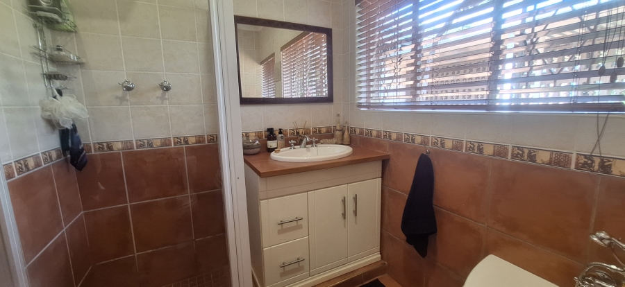 3 Bedroom Property for Sale in Noordheuwel Gauteng