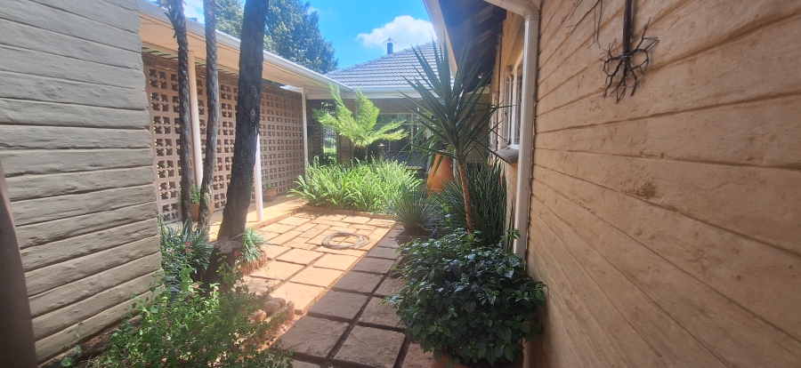 3 Bedroom Property for Sale in Noordheuwel Gauteng