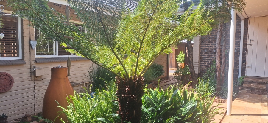 3 Bedroom Property for Sale in Noordheuwel Gauteng