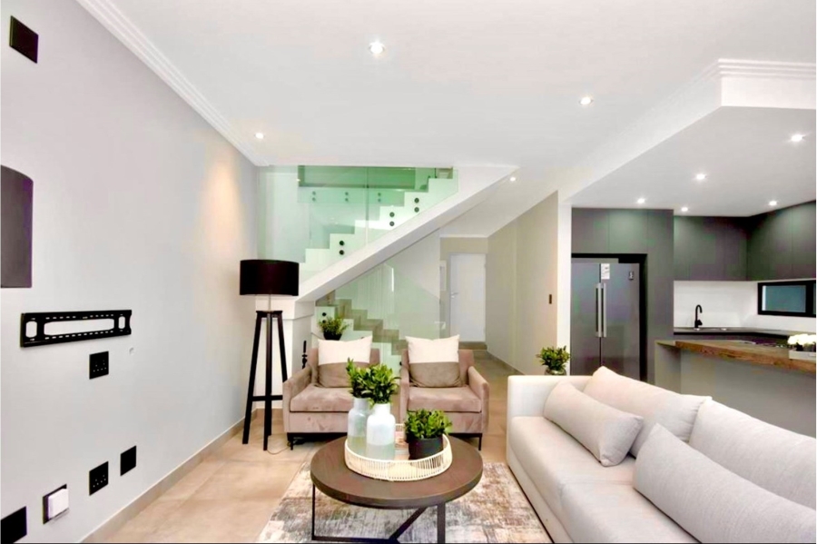 To Let 4 Bedroom Property for Rent in Bryanston Gauteng