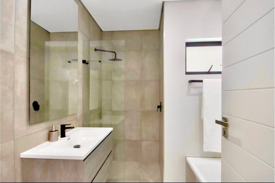 To Let 4 Bedroom Property for Rent in Bryanston Gauteng
