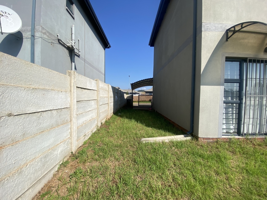 4 Bedroom Property for Sale in Lotus Gardens Gauteng
