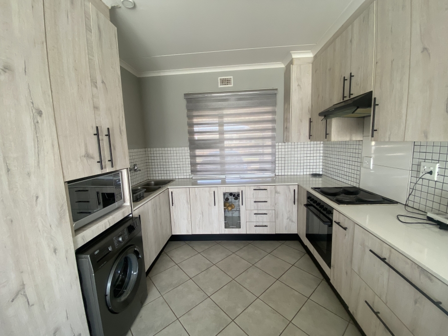 4 Bedroom Property for Sale in Lotus Gardens Gauteng