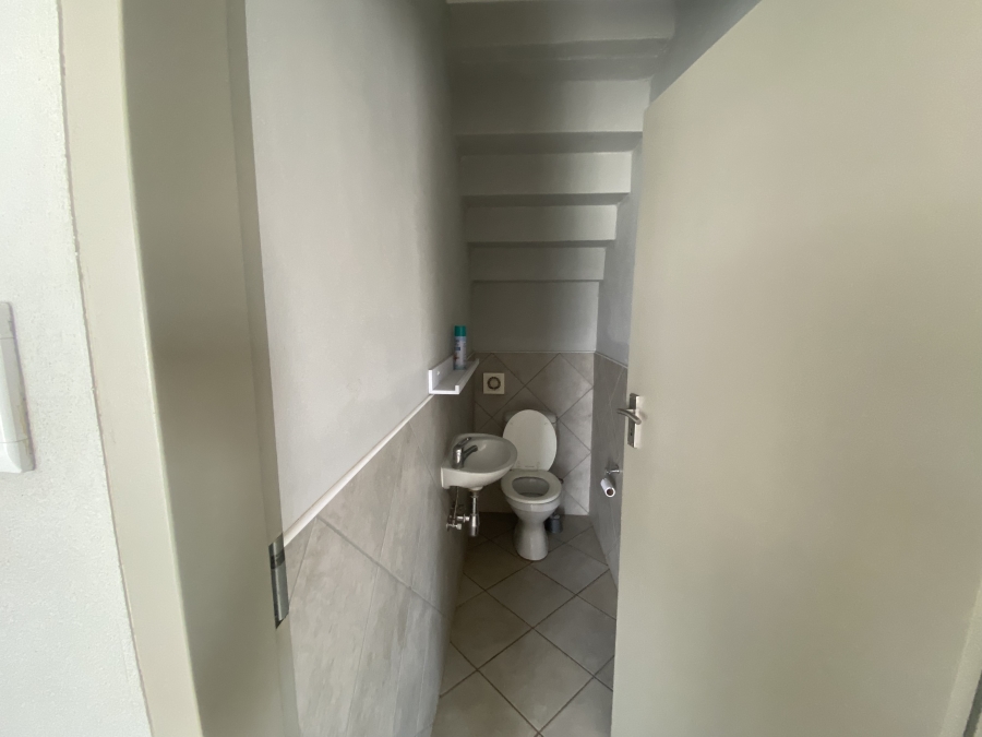 4 Bedroom Property for Sale in Lotus Gardens Gauteng