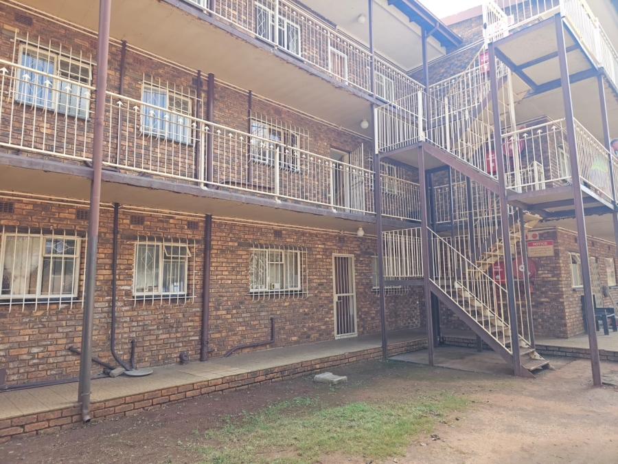 To Let 2 Bedroom Property for Rent in Witfield Gauteng