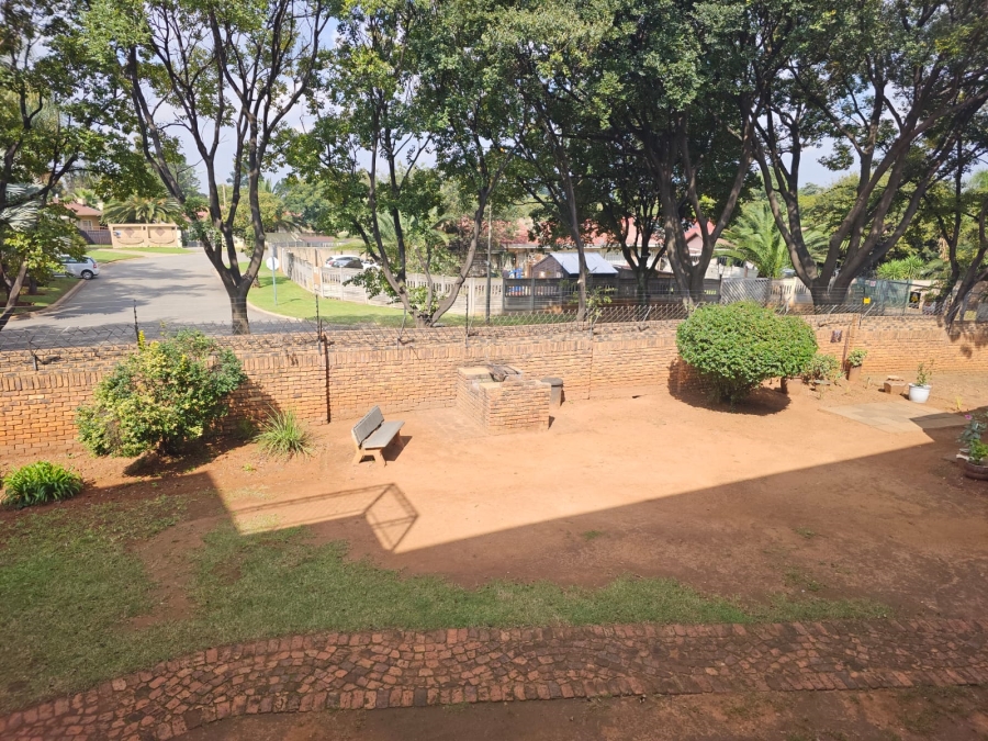 To Let 2 Bedroom Property for Rent in Witfield Gauteng