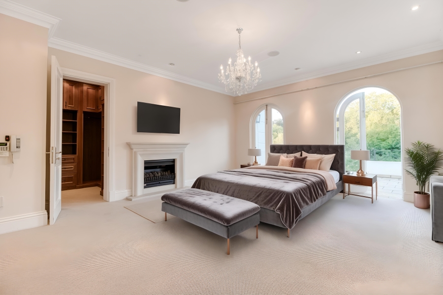 5 Bedroom Property for Sale in Hurlingham Gauteng