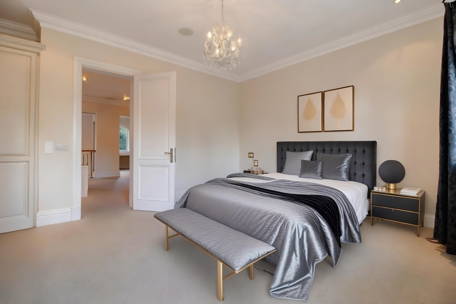5 Bedroom Property for Sale in Hurlingham Gauteng
