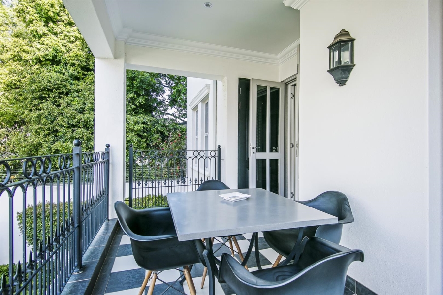 2 Bedroom Property for Sale in Dunkeld West Gauteng
