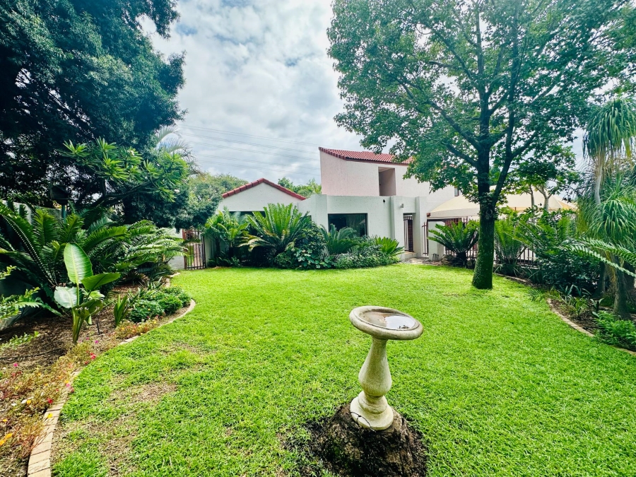 4 Bedroom Property for Sale in Lonehill Gauteng