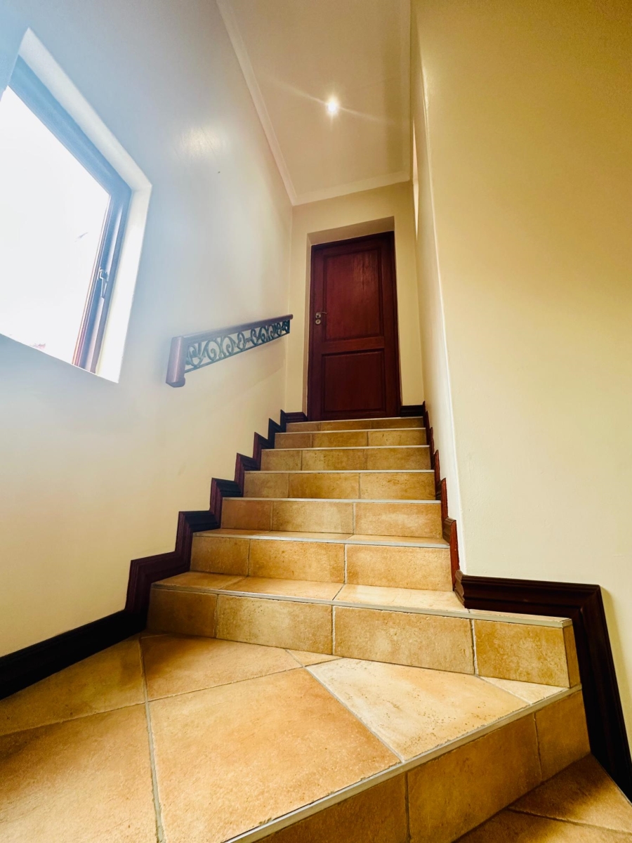 4 Bedroom Property for Sale in Lonehill Gauteng
