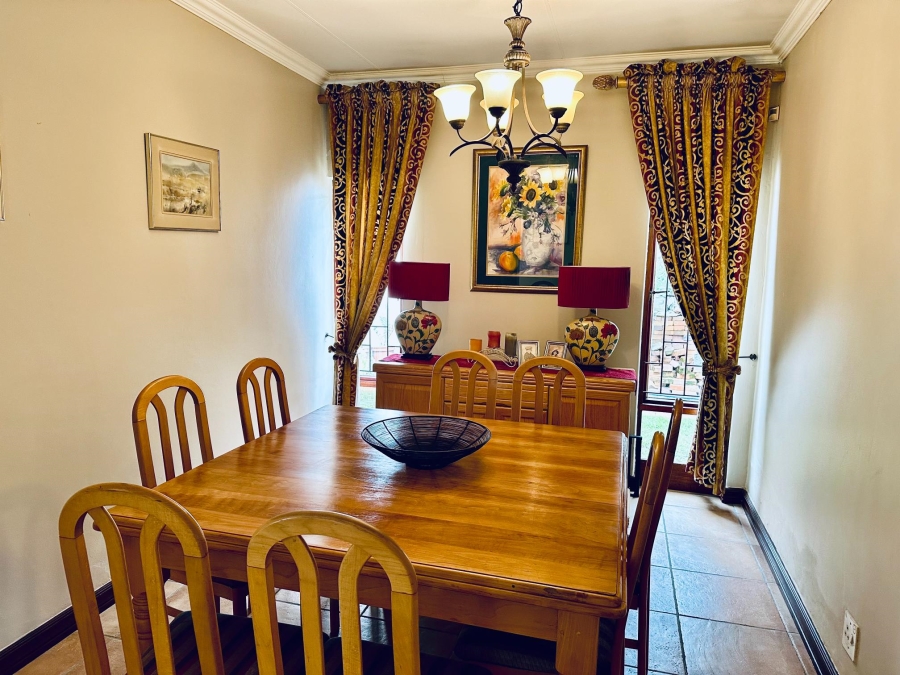 4 Bedroom Property for Sale in Lonehill Gauteng