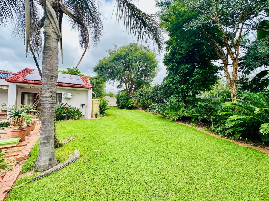 4 Bedroom Property for Sale in Lonehill Gauteng