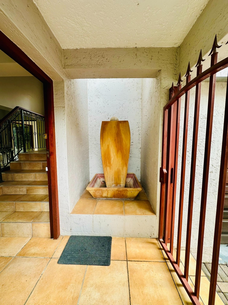 4 Bedroom Property for Sale in Lonehill Gauteng