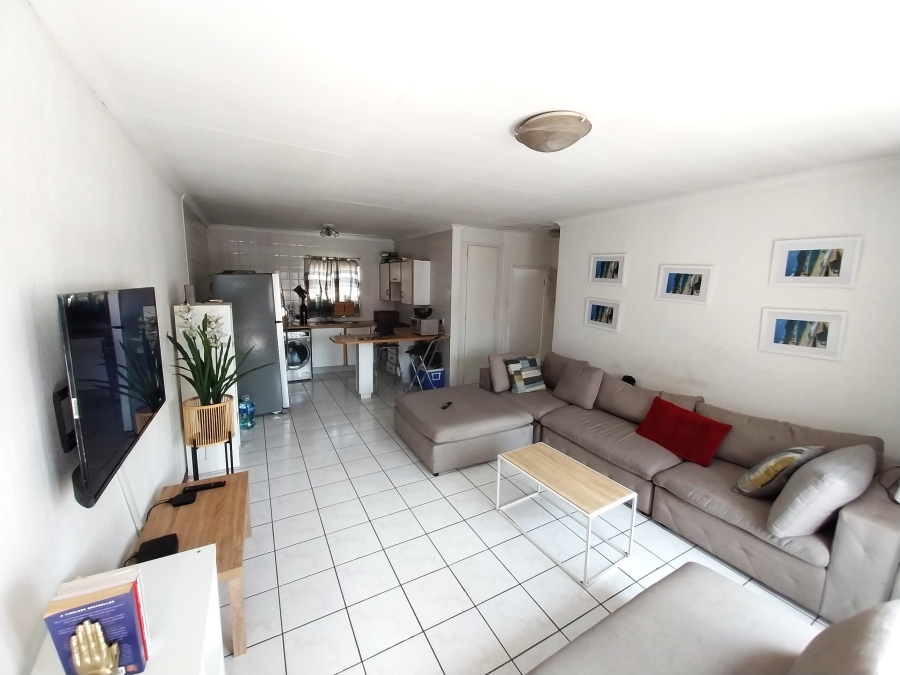 2 Bedroom Property for Sale in New Redruth Gauteng