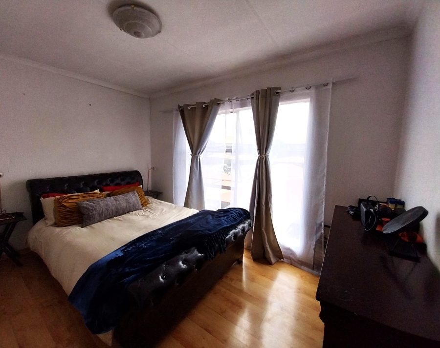 2 Bedroom Property for Sale in New Redruth Gauteng