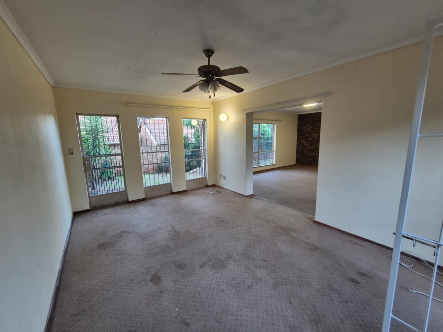 9 Bedroom Property for Sale in Montana Park Gauteng