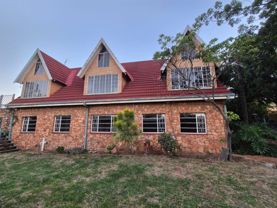 9 Bedroom Property for Sale in Montana Park Gauteng